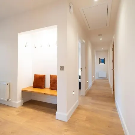 Way Rest ,luxury بيت للعطل دينغل